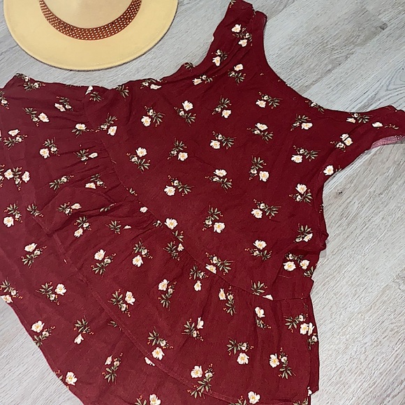 American Eagle Maroon/ Flowered Blouse Women’s - Picture 2 of 8